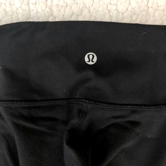 Lululemon Mesh Lattice Leggings - Picture 2 of 4